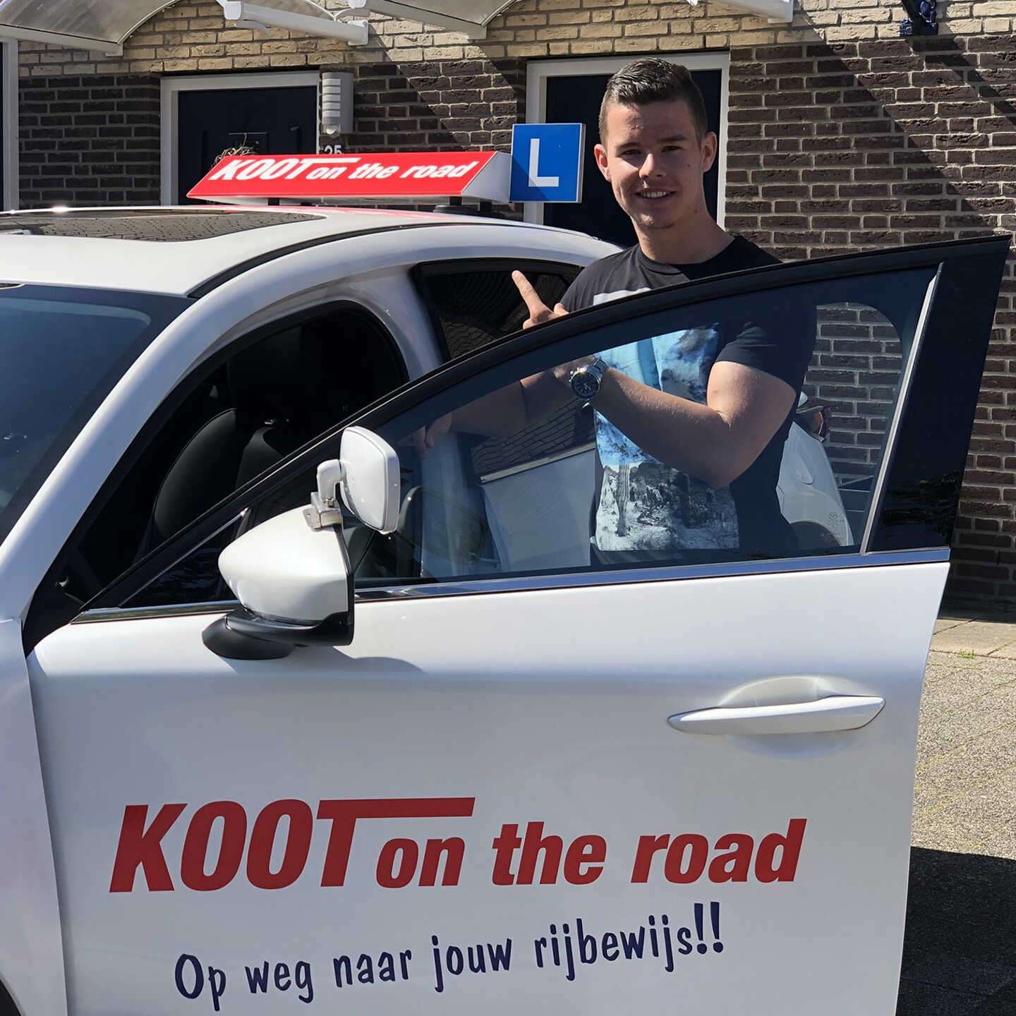 joel-geslaagd_optimized